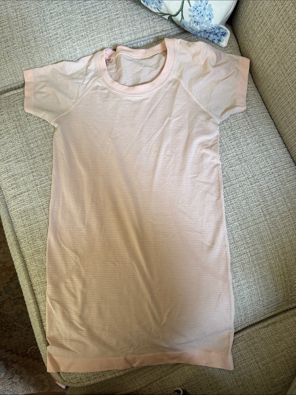 Lululemon Swiftly Tech short sleeve top
Hip length